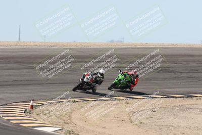 media/Oct-30-2025-Racers Edge (Thu) [[dabbdaf680]]/3-B Group/Session 2 (Bowl Exit)/